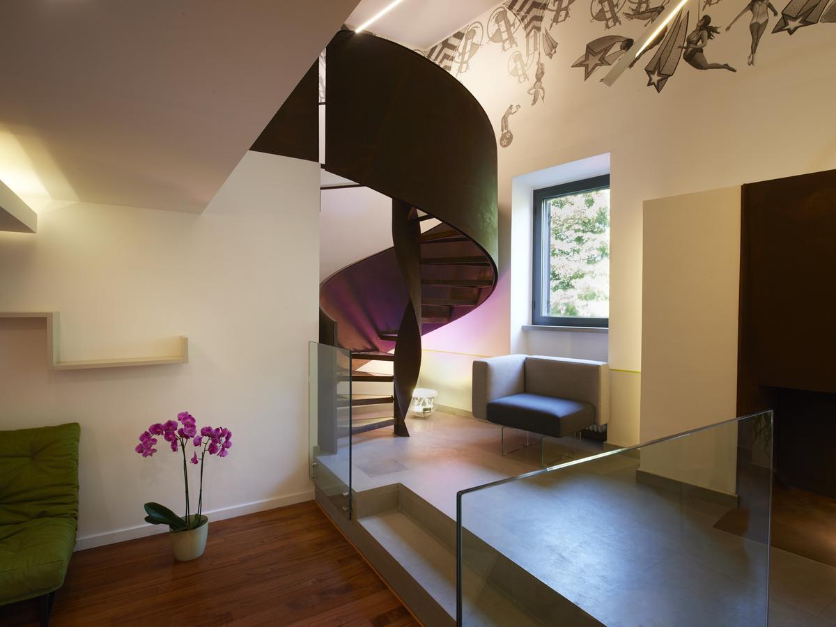 The Pinball Luxury Suites Βιτέρμπο Εξωτερικό φωτογραφία