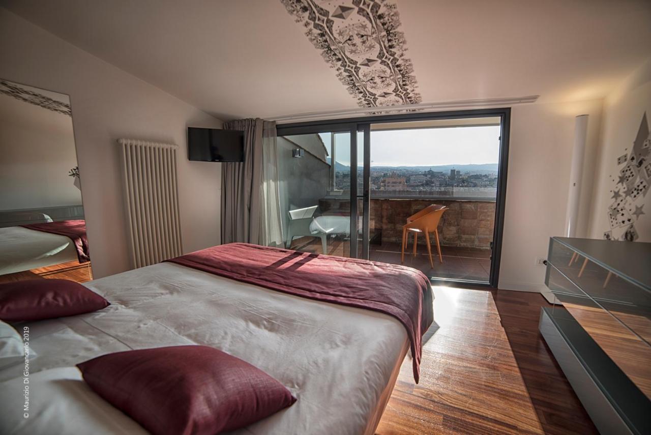 The Pinball Luxury Suites Βιτέρμπο Εξωτερικό φωτογραφία